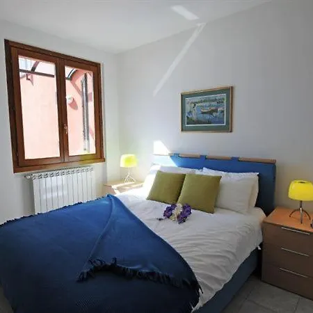 Fiumelatte Sleeps 6 *