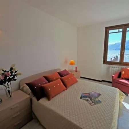 Fiumelatte Sleeps 6 Lejlighed
